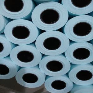 ¿Existen rollos de limpieza industriales de impresión adecuados para operacio...